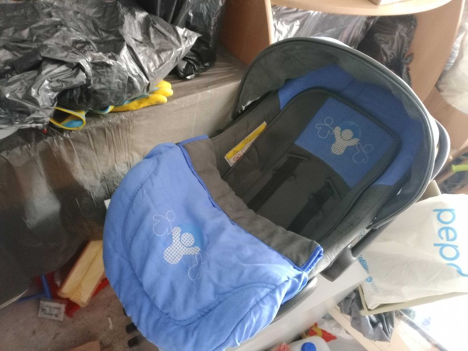 Детско столче синьо * До 2г.