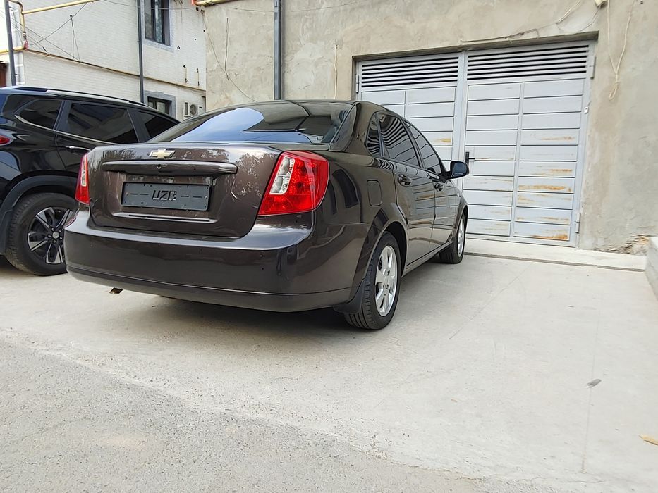 Chevrolet jentra chocco