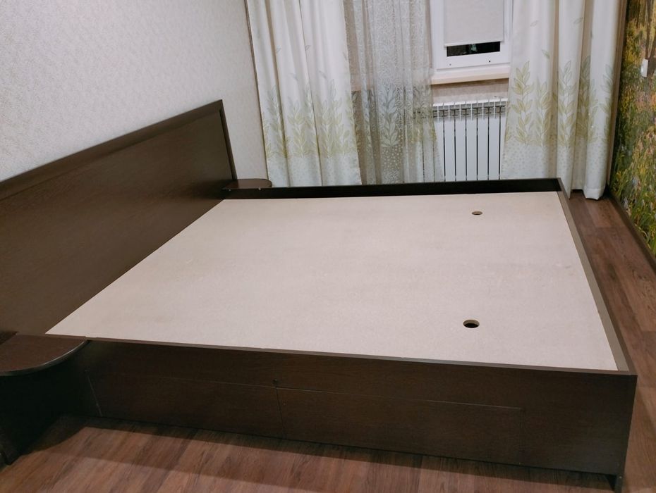 Отдам корпус кровати размером 160×190 без матраса за коробку шоколада