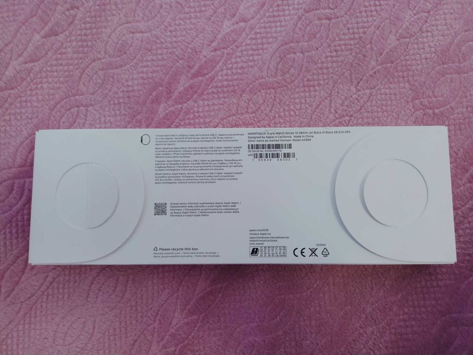 Нов смарт часовник Apple Watch Series 10, размер S/M.