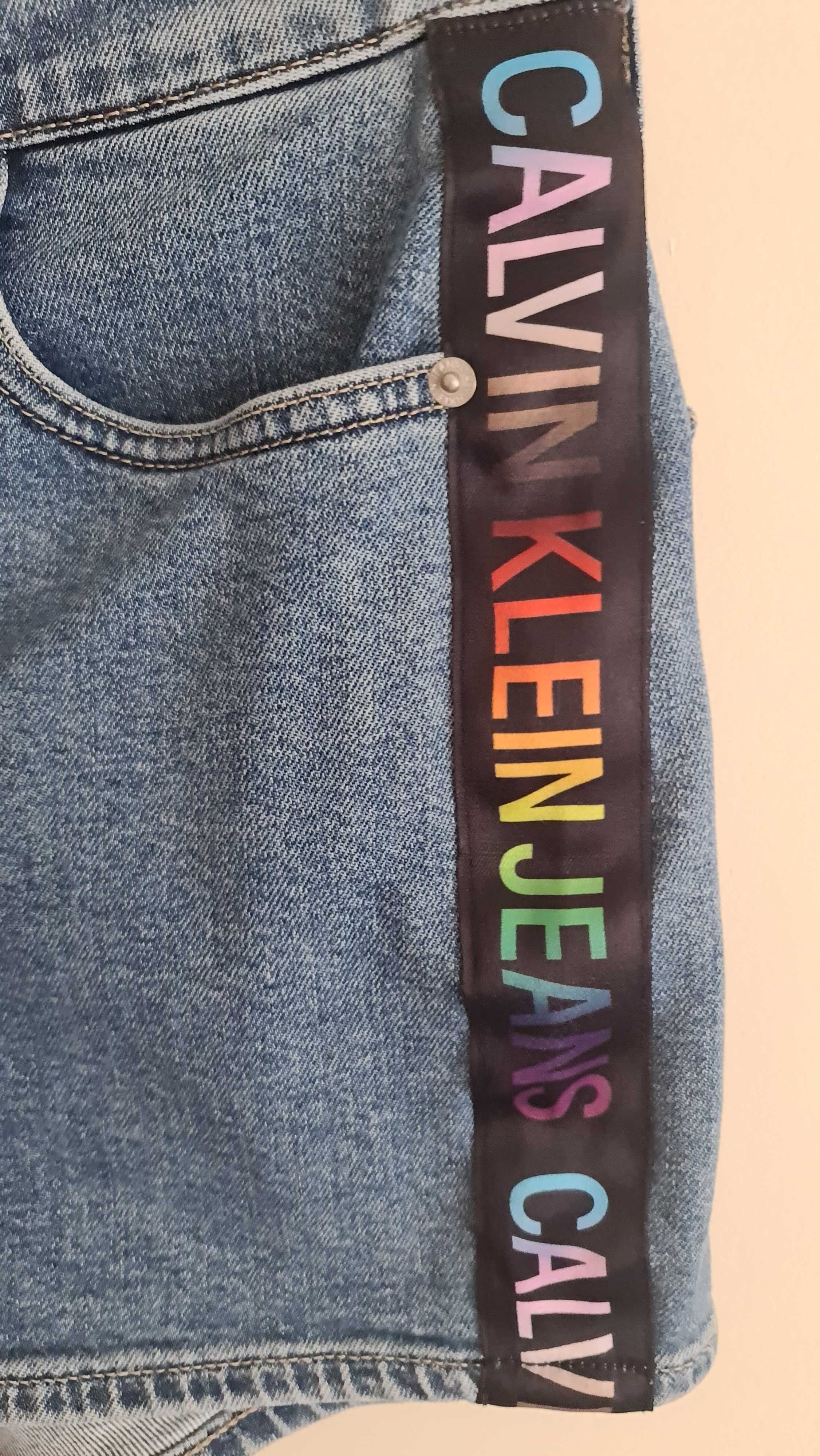 Нови къси панталонки Calvin Klein, S,  150лв