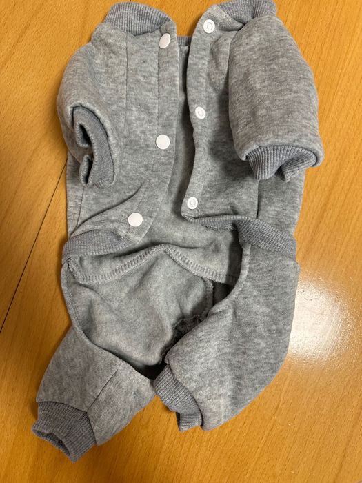 Продавам кучешки дрехи-S,М,L размер