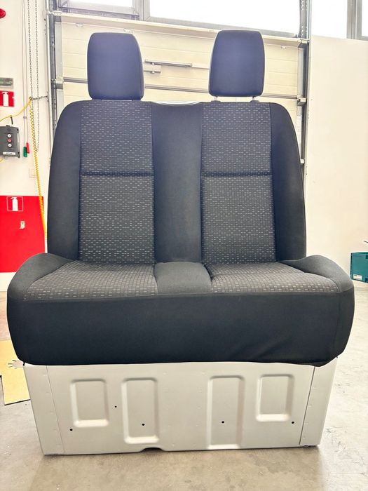 Предна двойна седалка за микробус Мерцедес Спринтер 319