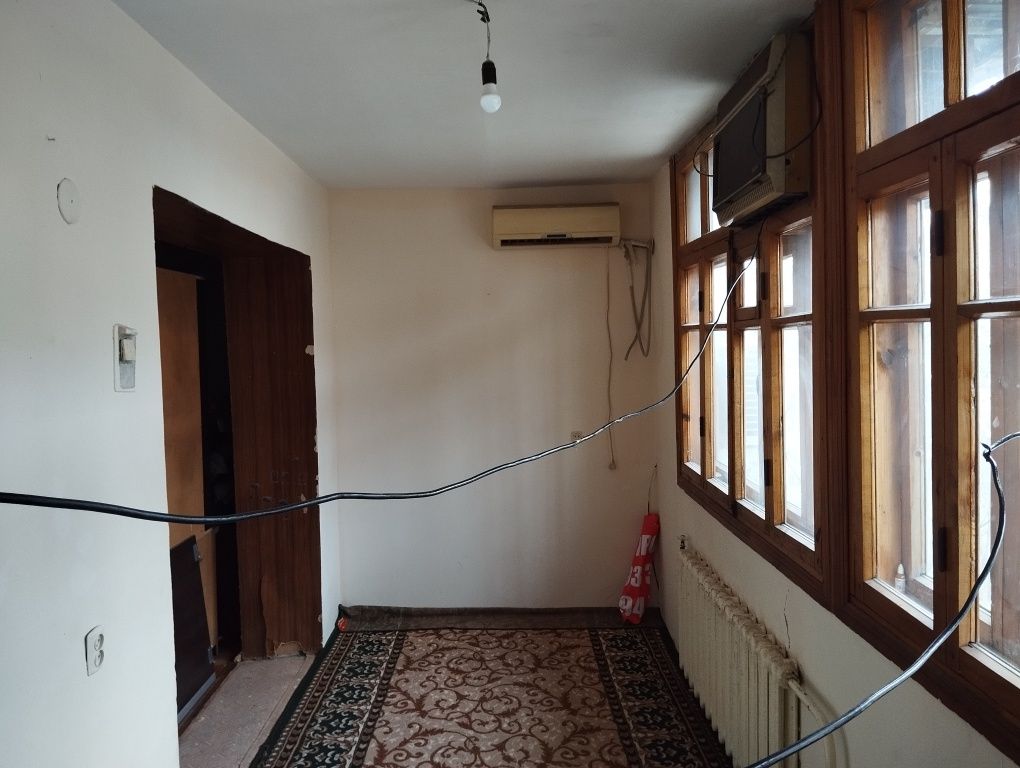 Продается своя 2 комнатная 77 серия Узбекфильм,элитная махаля