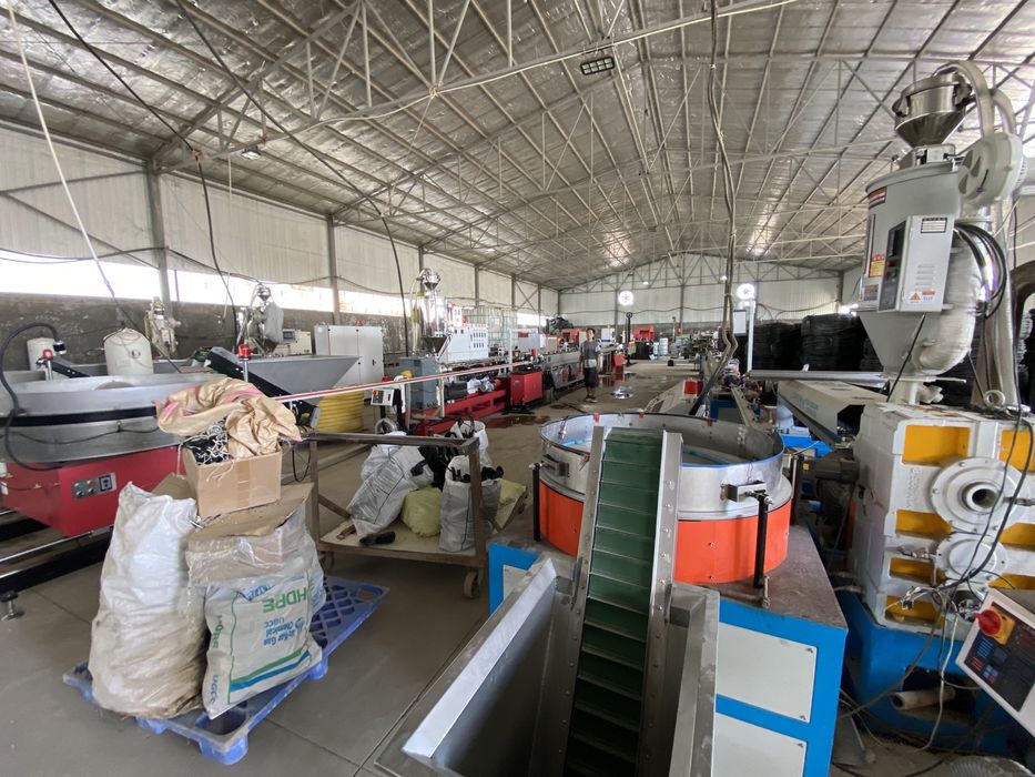 Tomchilatib sugorish lentasi yahshi narxlarda olishga ulgirip qolong