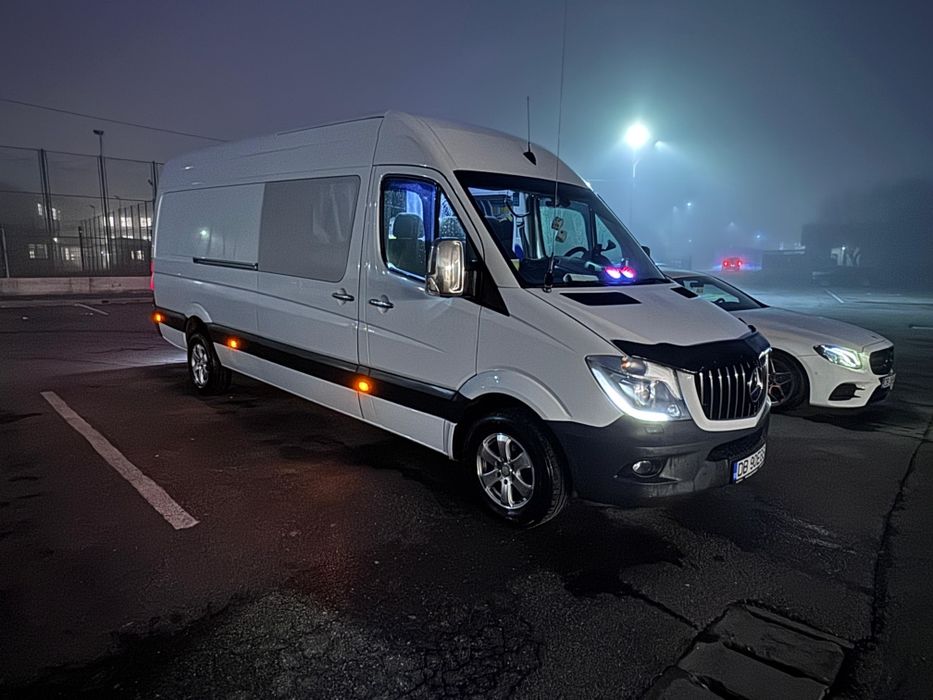 Mercedes Sprinter 319, 6+1 autoutilitara