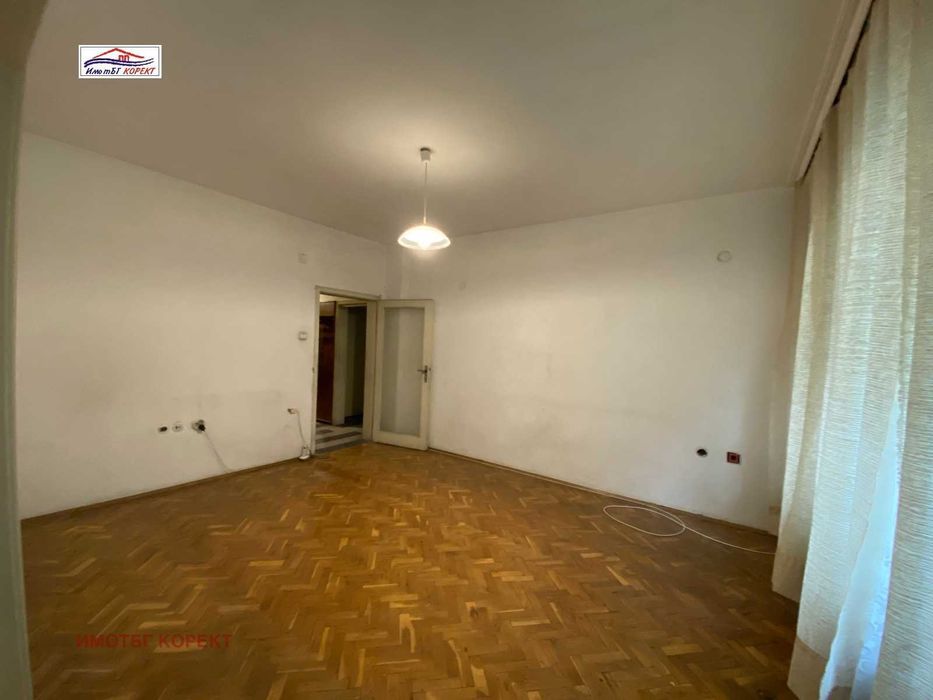 Дава се под наем Тристаен апартамент в София, Лозенец - 90 кв.м за 347000 € - Снимка #1