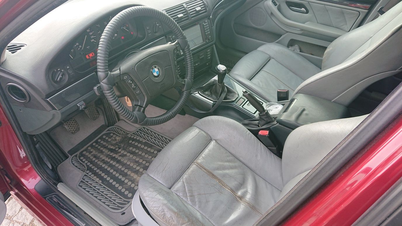 B M W 520 E39 продава се