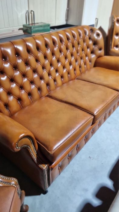 Set Chesterfield canapea 3 locuri + 2 fotolii piele naturală