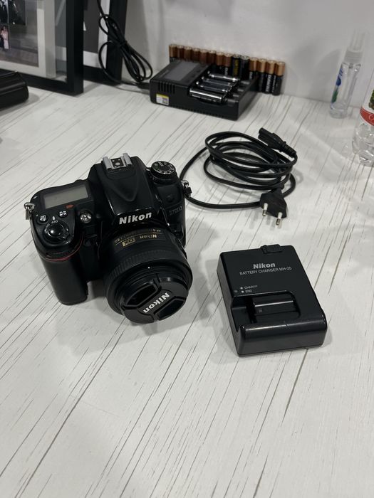 Nikon D7000 + nikkor 35mm 1.8