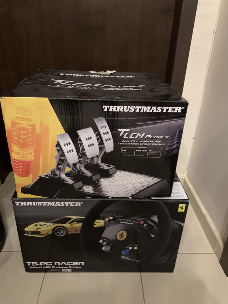 Волан Thrustmaster ts-pc racer ferrari 488 и педали thrustmaster T-lcm