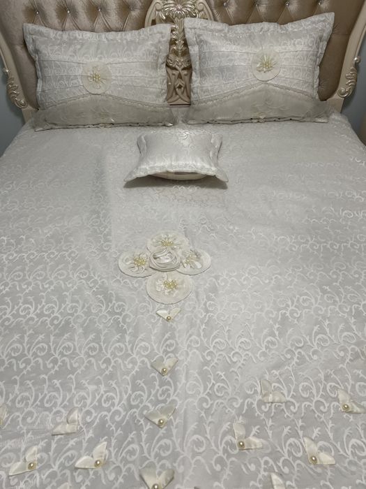 Продаю покрывало на 2х спальную кровать