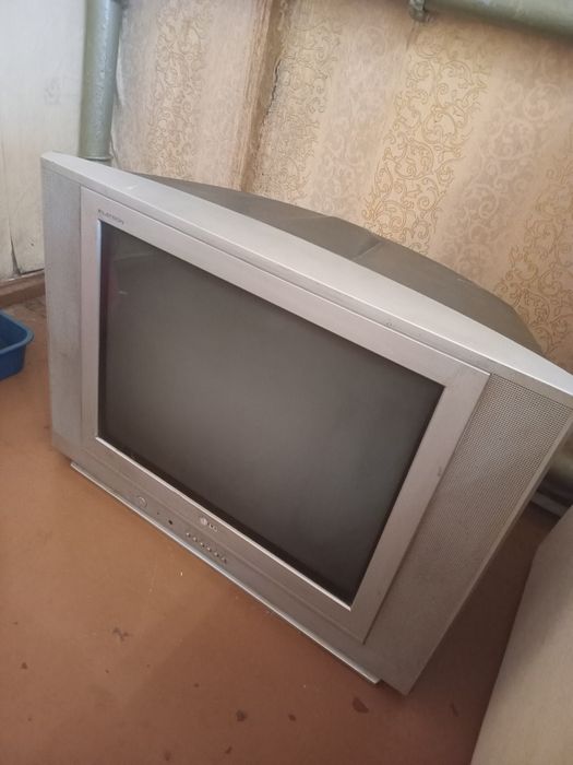 Продам телевизор
