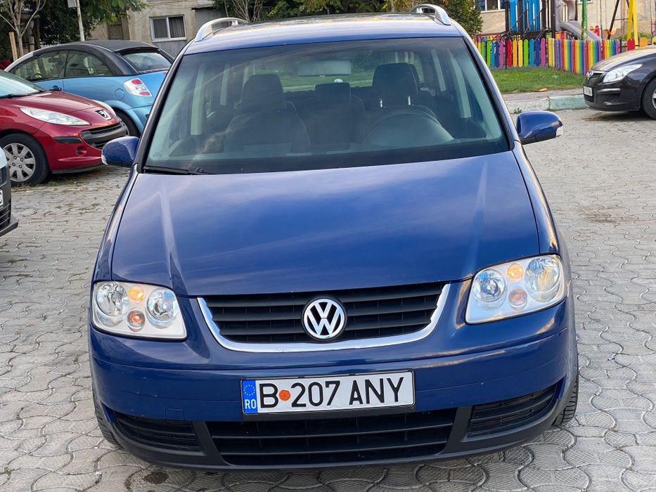 Vând Volkswagen touran 2.0 140 Cp 7locuri