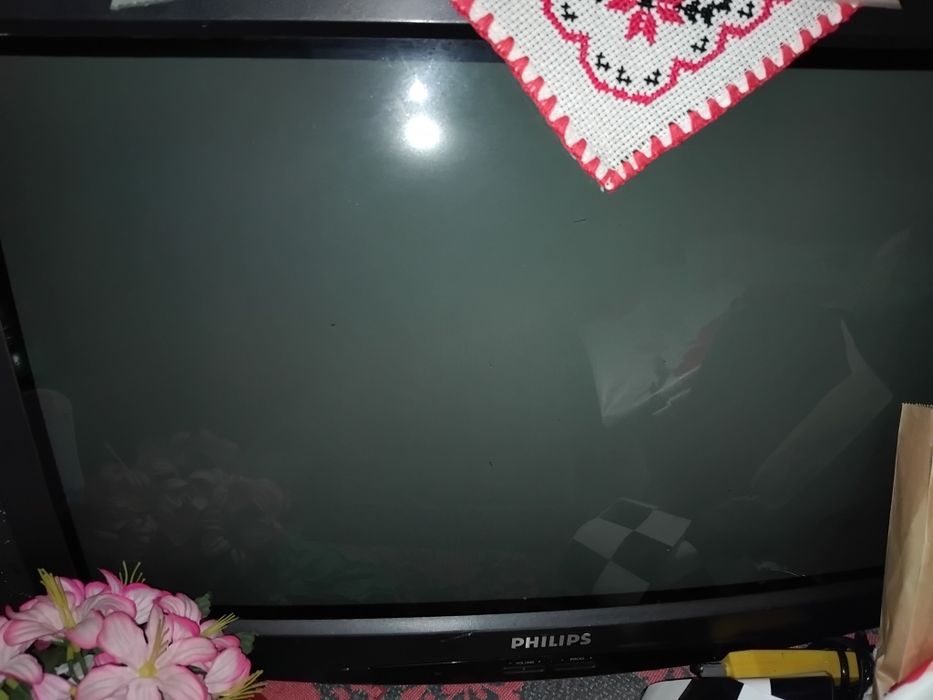 Doua televizoare color