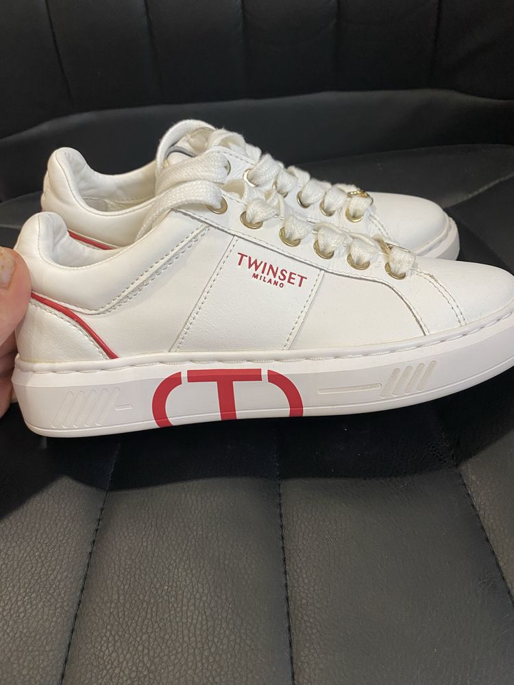 Сникърси TWINSET