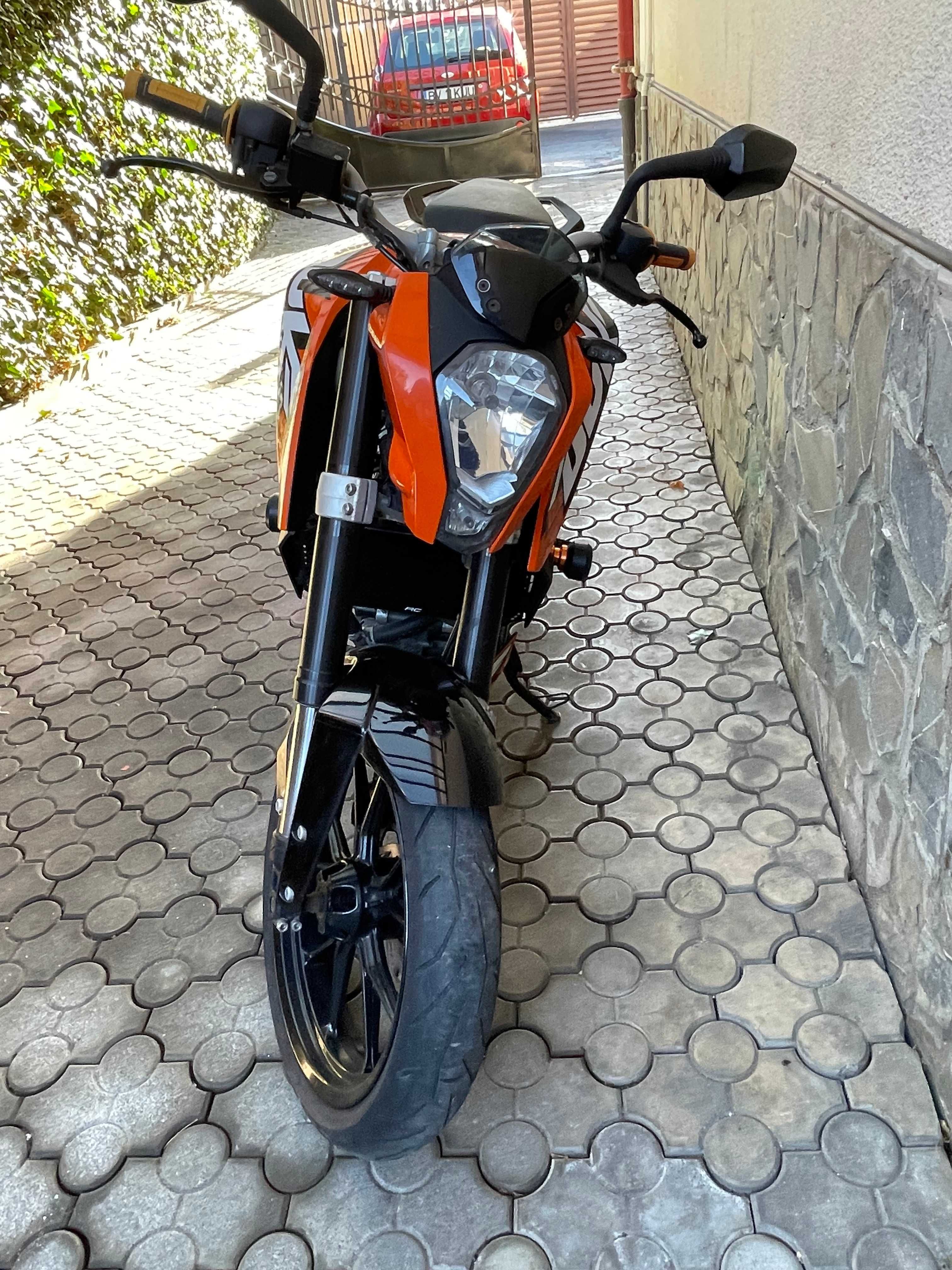 KTM Duke 125cc 2016 A1 + Cadou