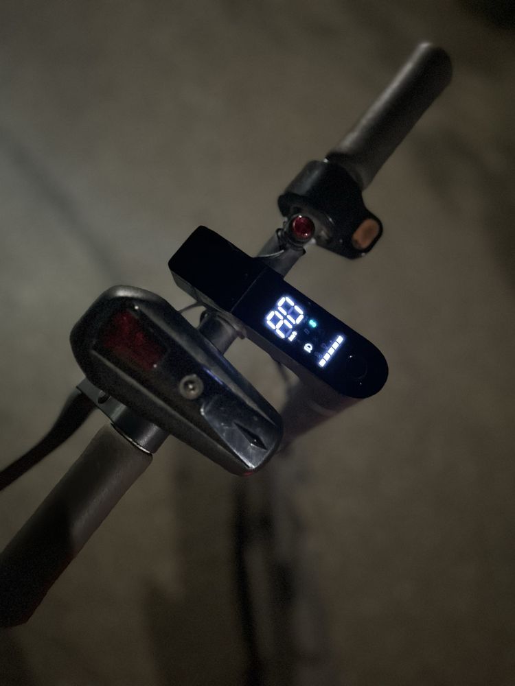 Trotineta electrica xiaomi mi essential