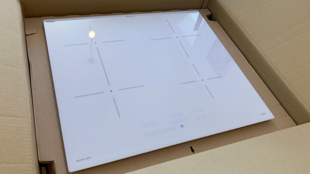 Plita inductie alba Bejublad IKEA Nou.