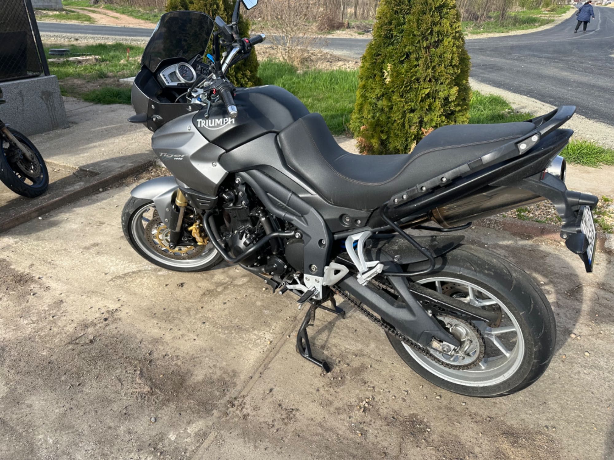 Triumph tiger 1050