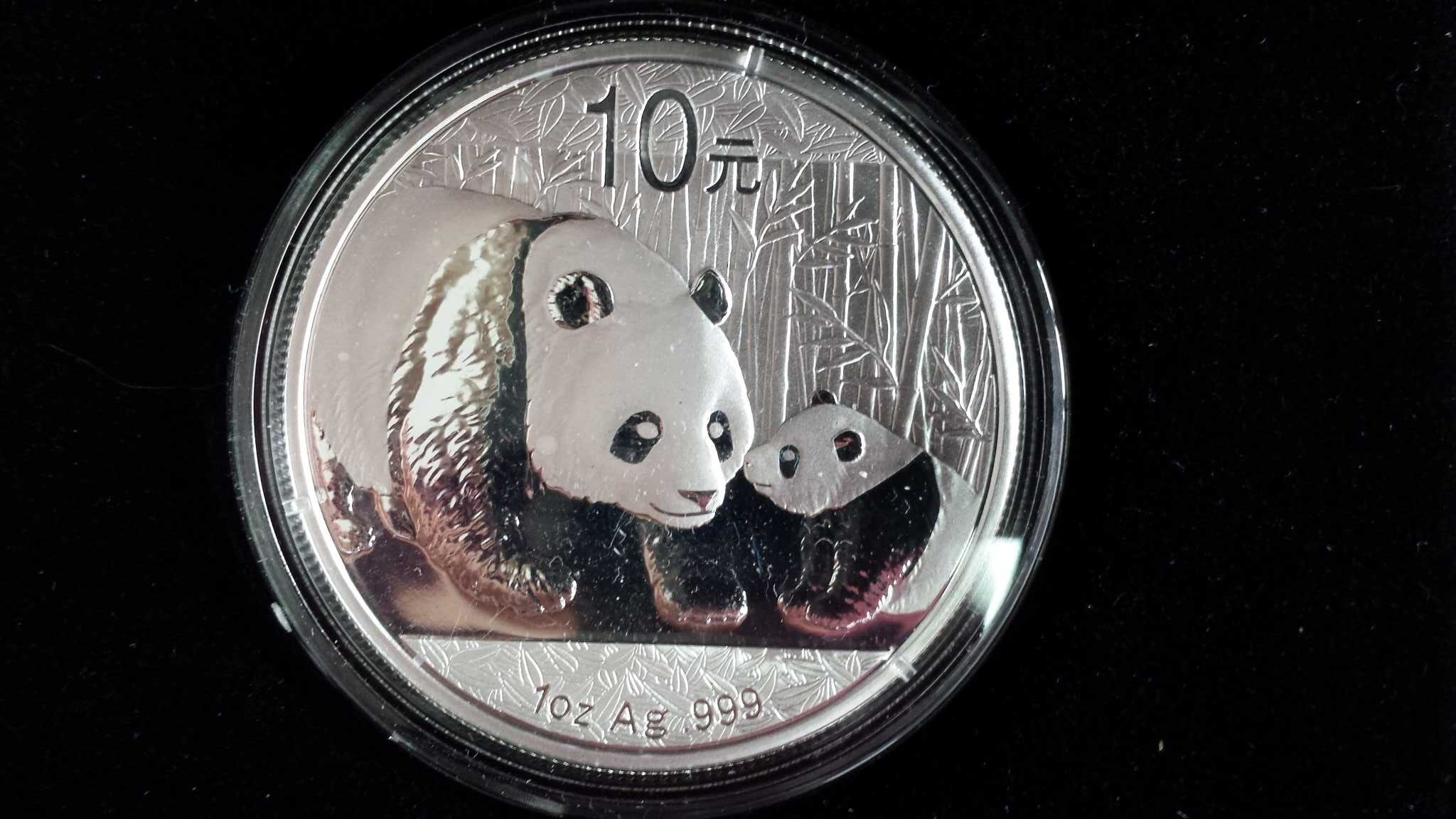 Серебряные и инвестиционные монеты Казахстан Китай