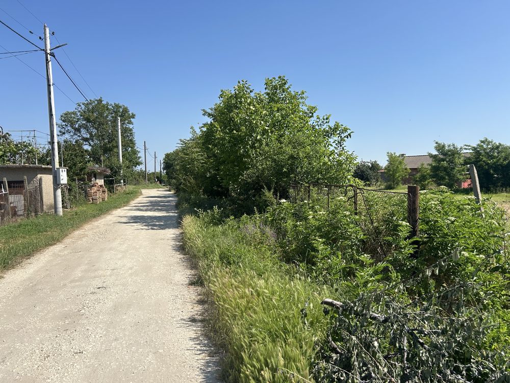 Продава се парцел в с. Калипетрово