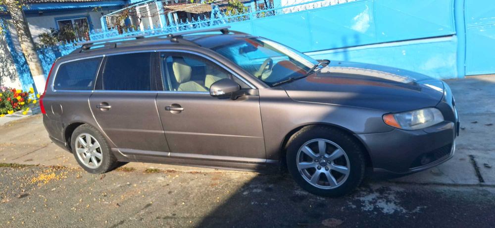 De vanzare Volvo V 70