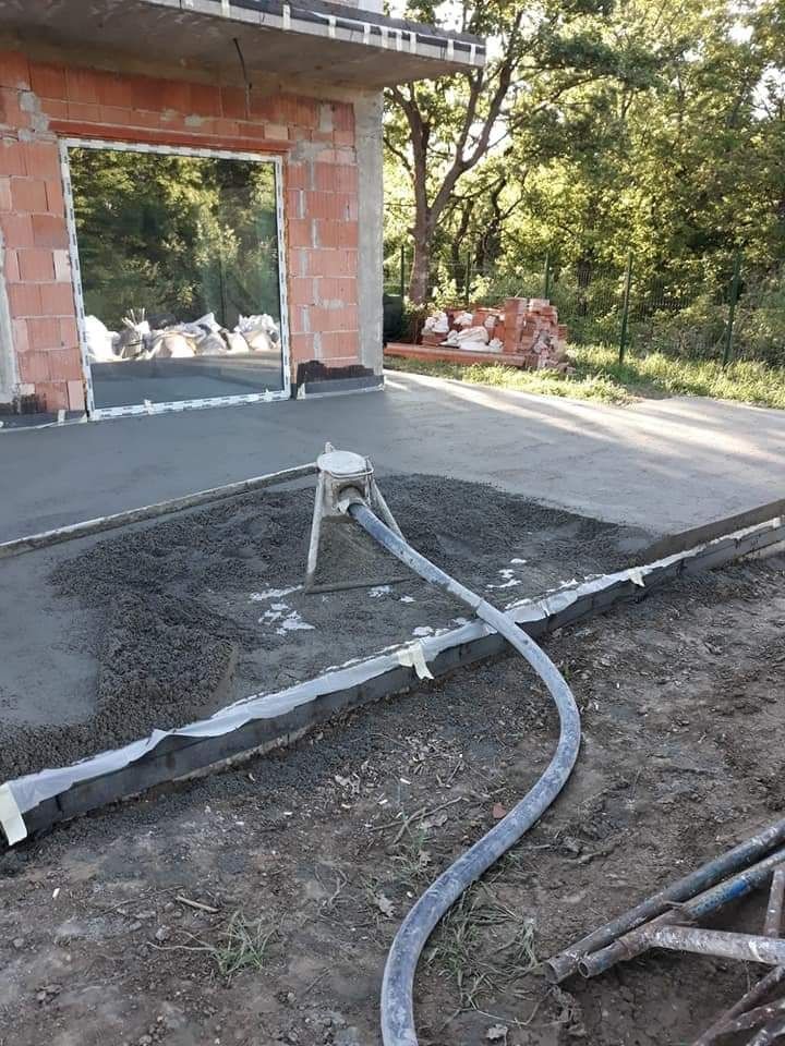 Sapă mecanizata elicopterizata si tencuiala mecanizata