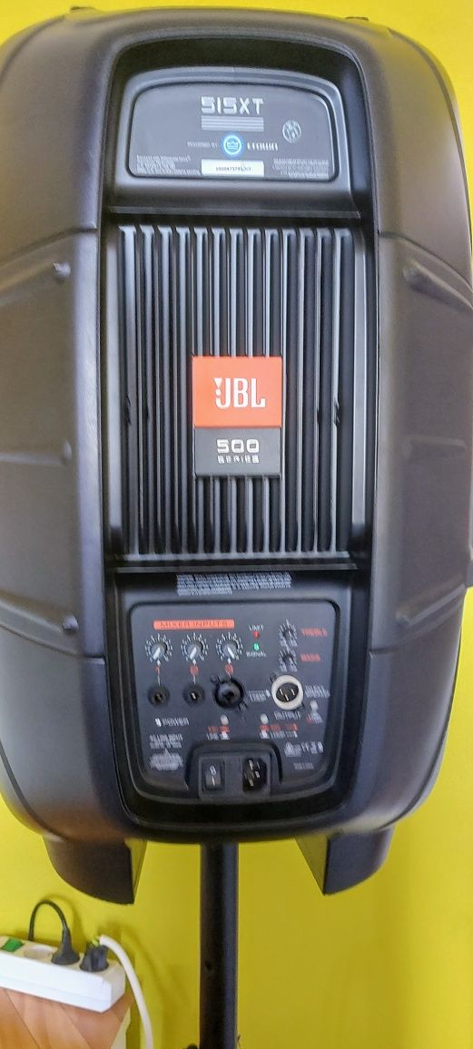 Продавам JBL EON 515 XT