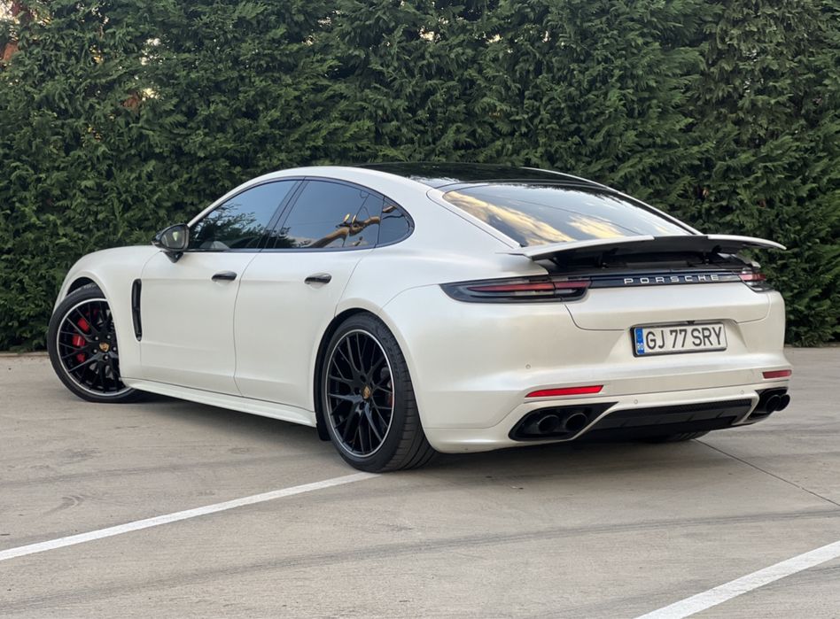 Porsche Panamera turbo