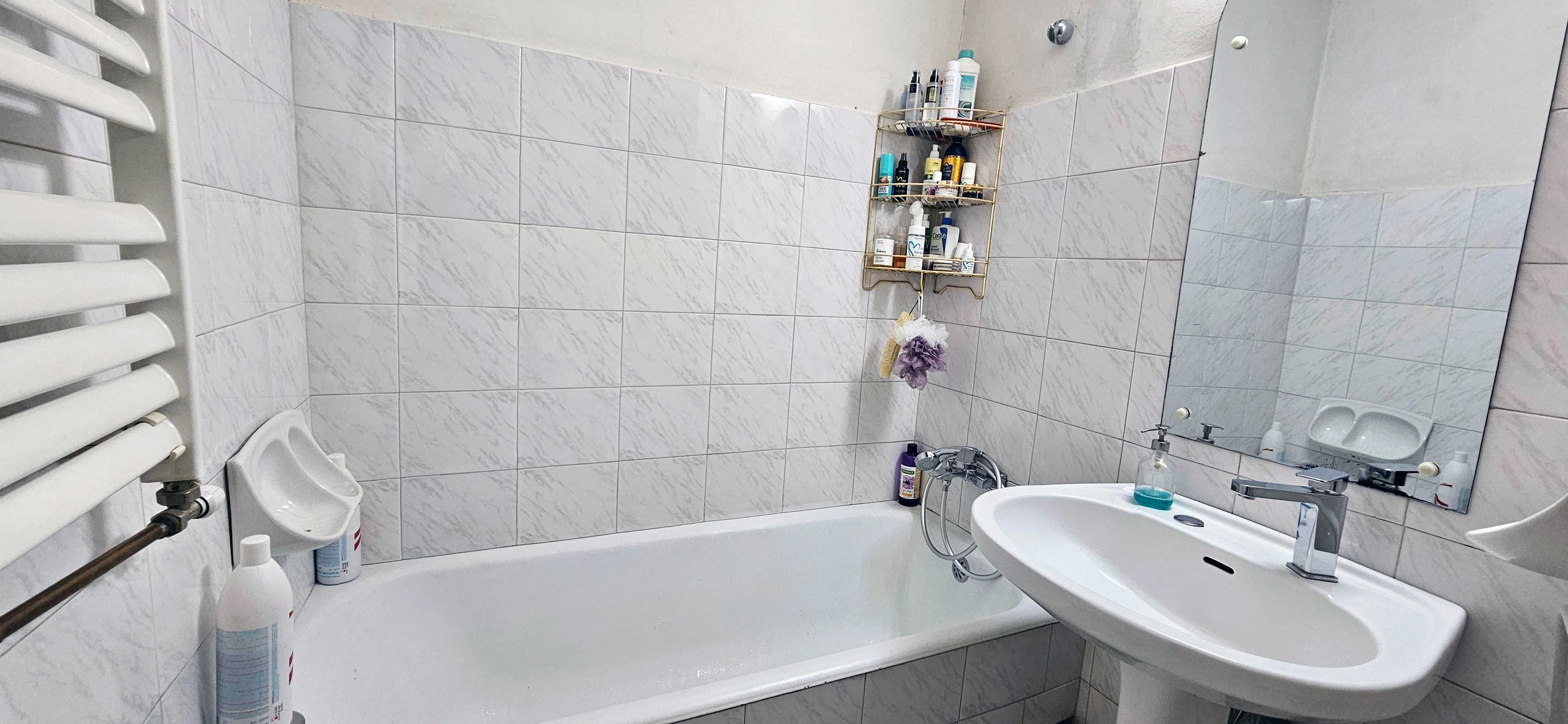 Vanzare Apartament 3 camere decomandat, Gara Iasi, 75 MP - 155.000 €