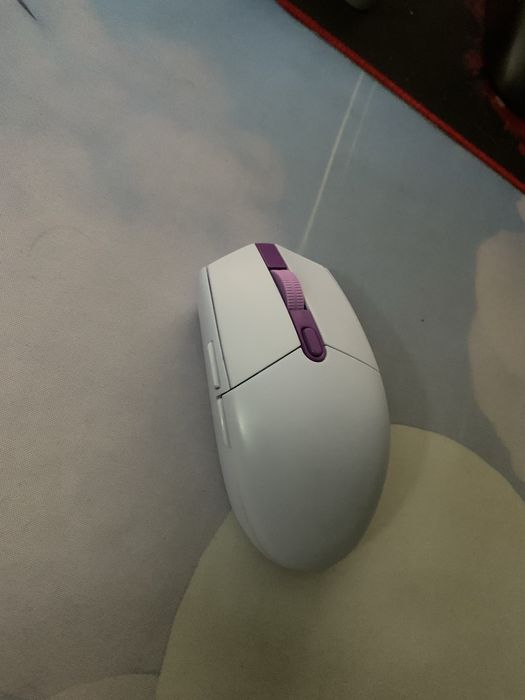 Продам беспроодную мышку подобие g102