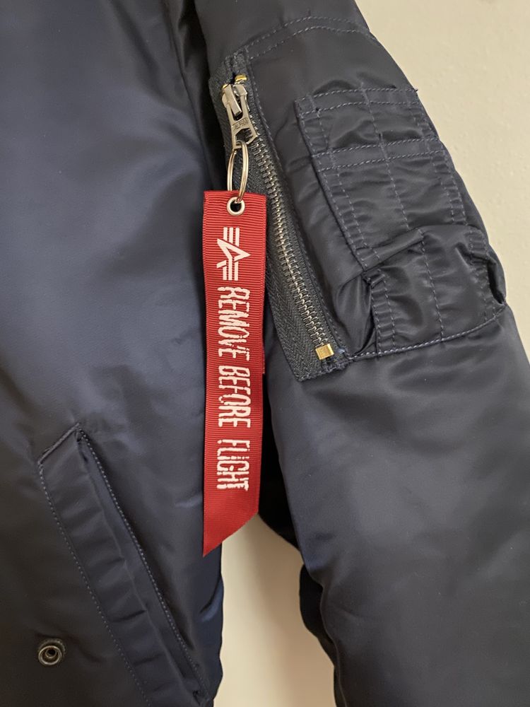 Alpha industries яке тип бомбър