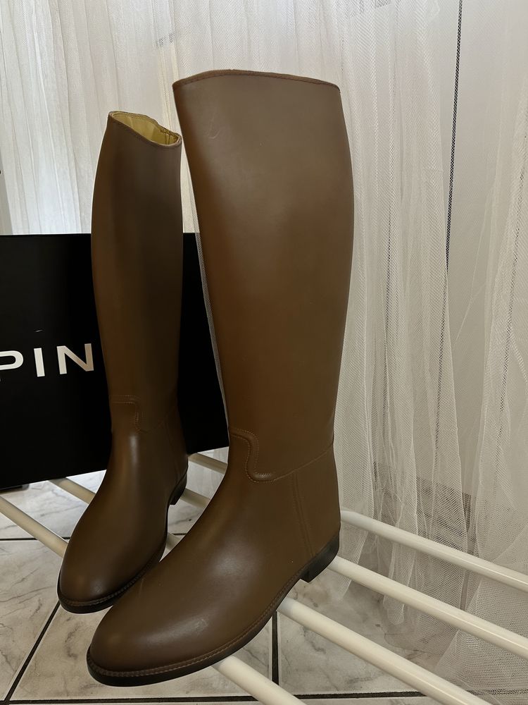 Нови кафяви гумени ботуши Aigle+подарък нов кафяв колан Zara
