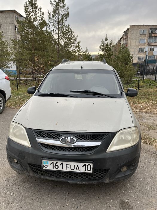 Lada Largus 2015 года 8 клапанный