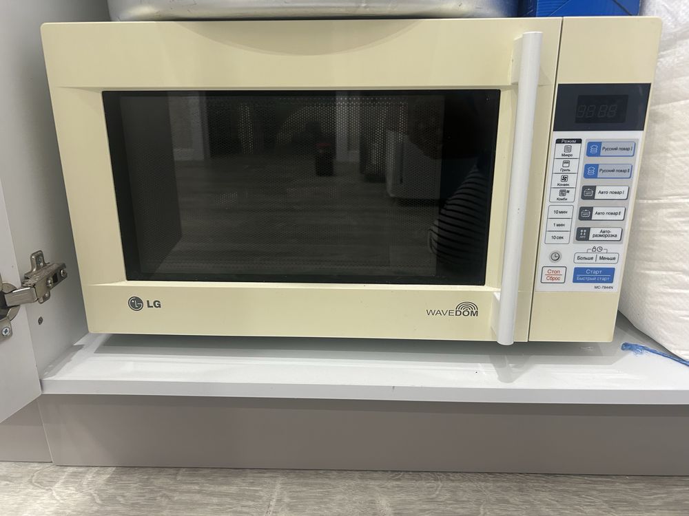 Продам микроволновую печь