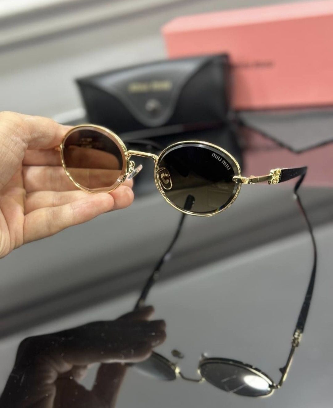 Дамски слънчеви очила MIU MIU