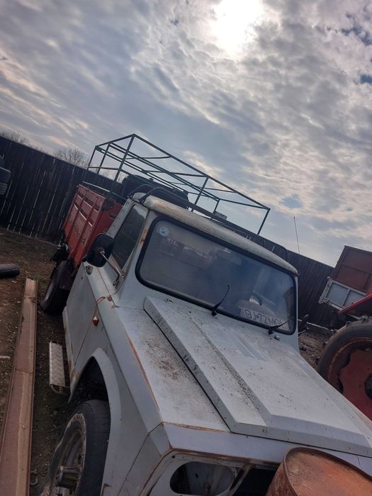 Camioneta      ARO