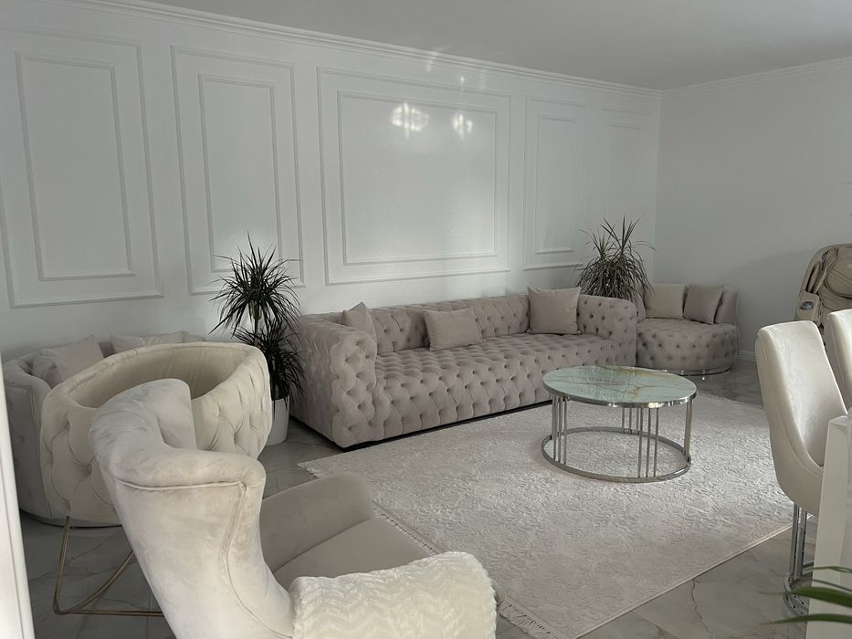 Set canapea si fotolii la rotund