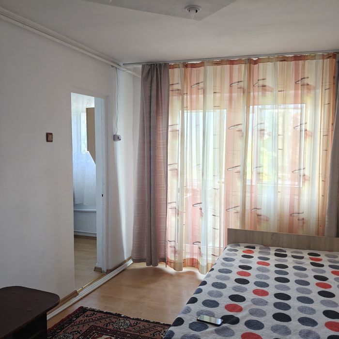 Închiriere garsonieră