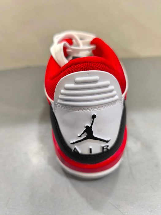 Nike Air Jordan N38 и N40.Баскет кецове с камера.Нови.Оригинал.