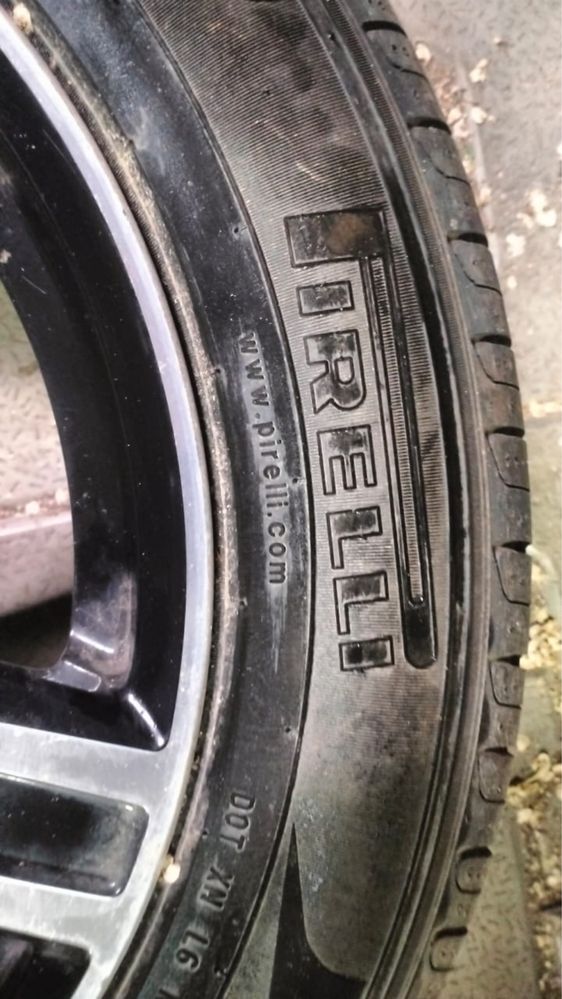 Pirelli R17 с диском