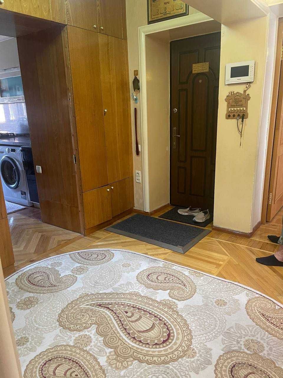Продается 5 ком квартира