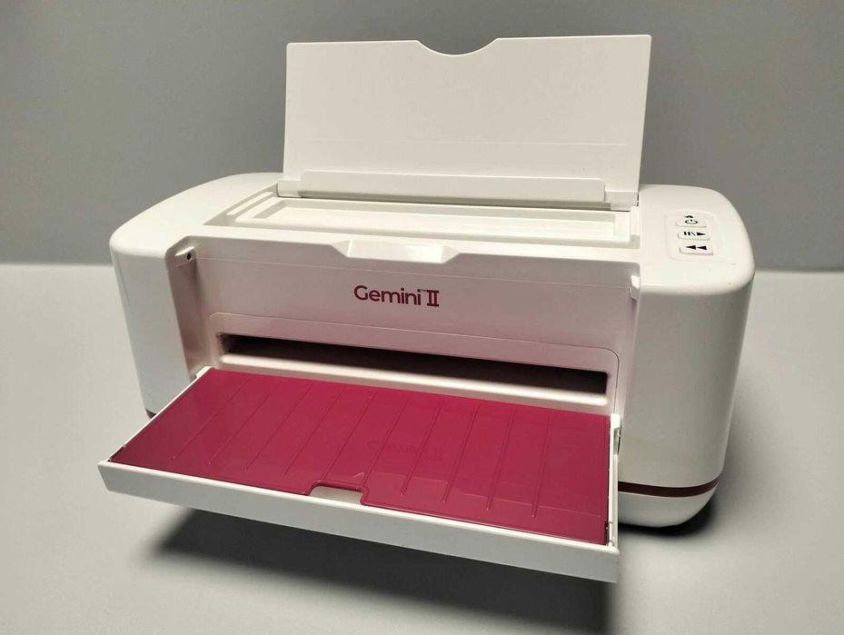Машина за щанцоване и релеф Gemini II Плотер