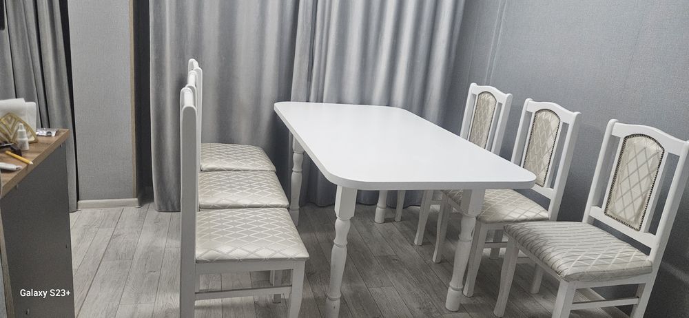 Стол и 6 стульев