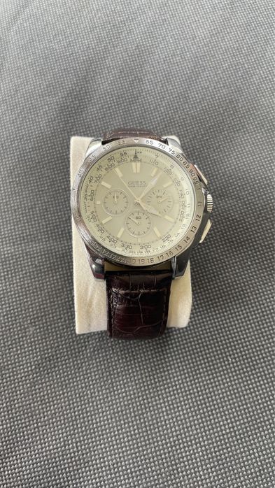 Ceas Guess quartz 49mm