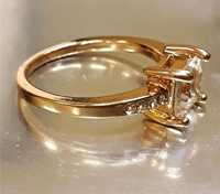 Златен пръстен 18к бяло злато със сапфир Нов