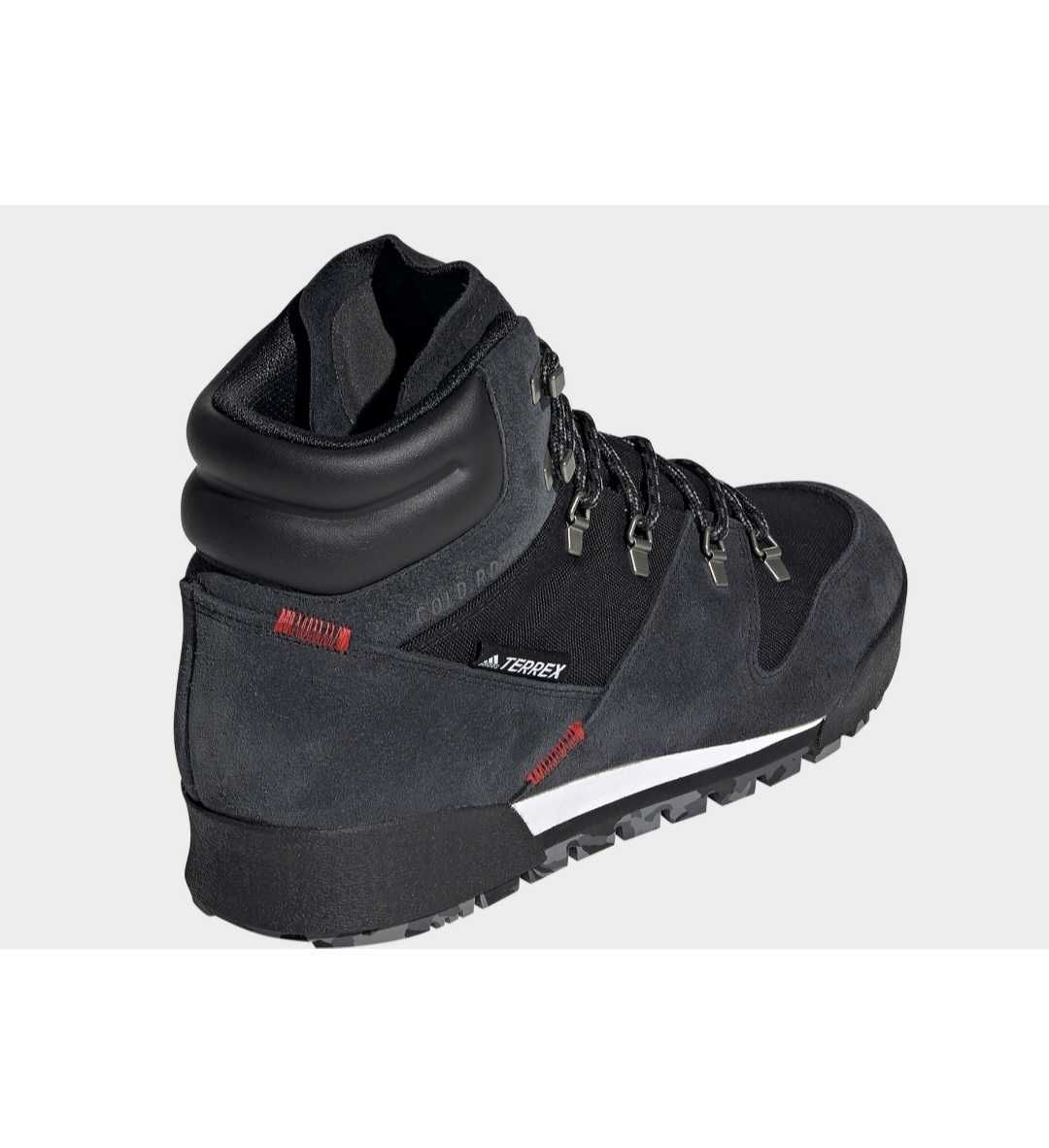 Чисто нови обувки adidas terrex