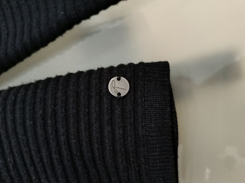Продавам дамска жилетка Tom Tailor