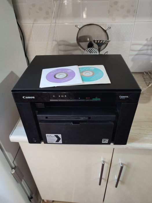 Canon MF-3010 почти новый принтер 3в1
